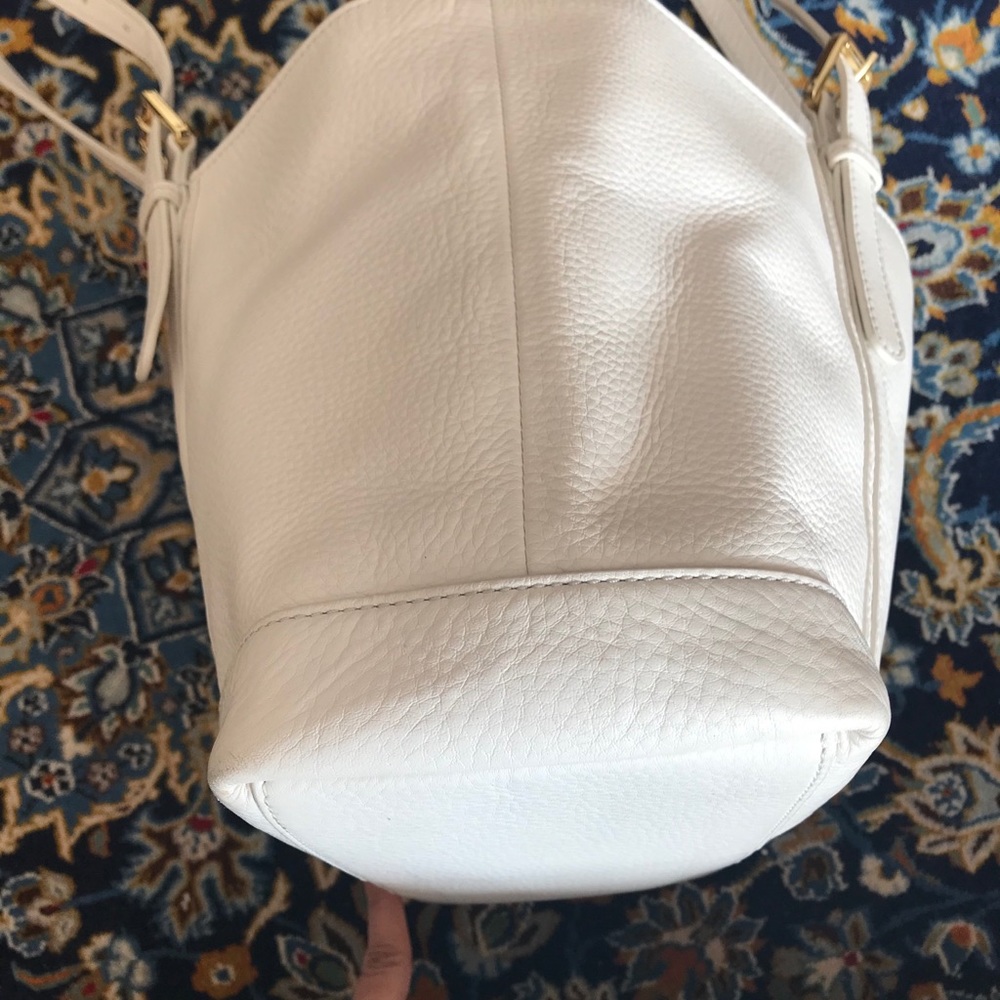Tory Burch Buckled London Shopper Tote - Picture 5 of 11